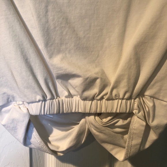 Society Addict White Crop Top Size Medium Twist Front - Picture 7 of 7